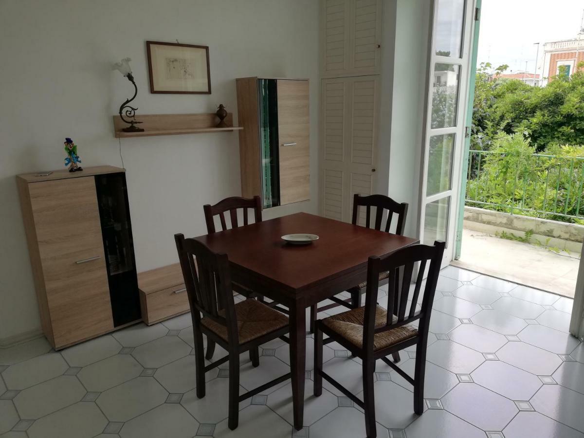 Villa Parisi Μπάρι Εξωτερικό φωτογραφία