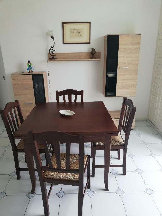 Villa Parisi Μπάρι Εξωτερικό φωτογραφία